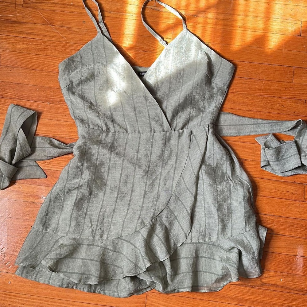 Green Fashion Nova Romper- Size Small